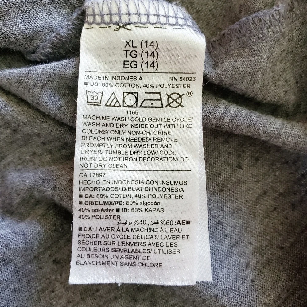 K1113 * Old Navy Love Sequin Heart Tee with Split Back Gray Size XL (14)